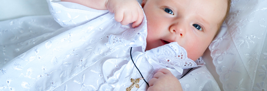 bijoux offrir pour un baptême